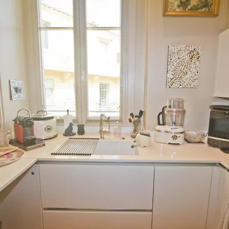 Cosy Center Nice